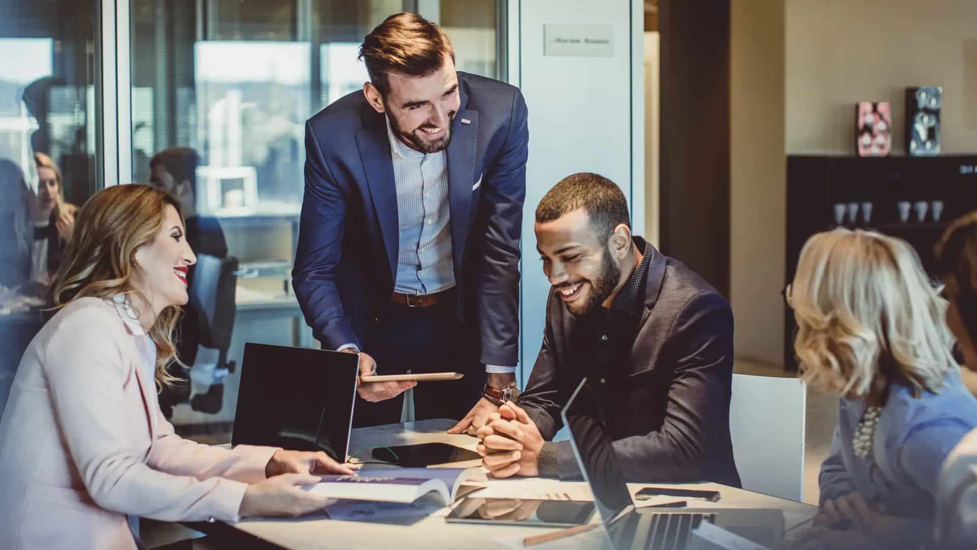 Navigating Businеss Sеtup with Expеrt Consultants