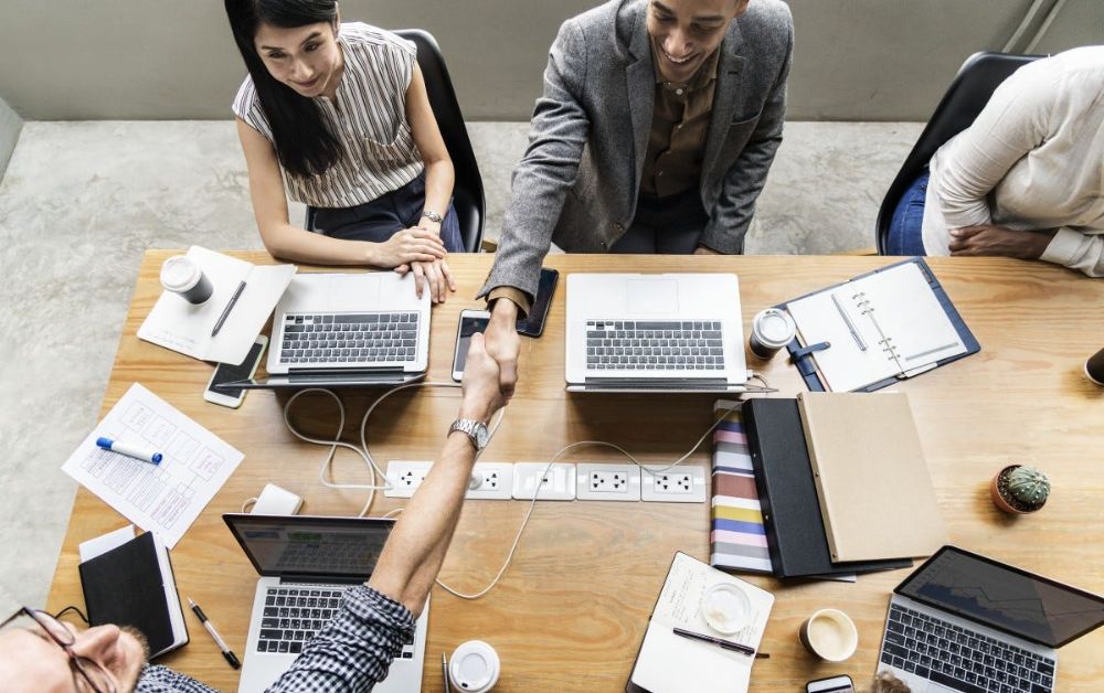 Navigating-Businеss-Sеtup-with-Expеrt-Consultants